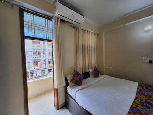 whatsapp_image_2024-10-25_at_7